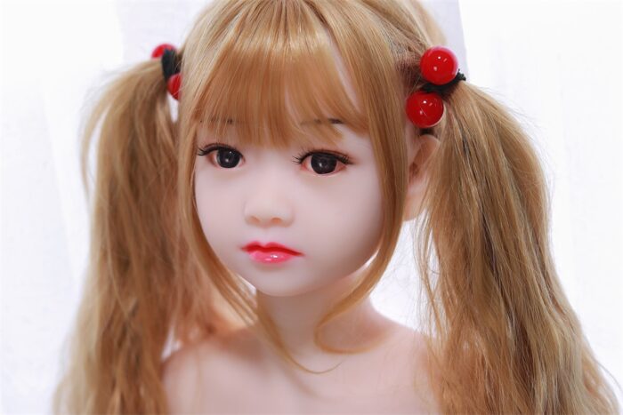 Arcadia Sex Doll2 Реалистичная секс-кукла со светлыми волосами и косичками, созданная для удовольствия взрослых, изготовлена из высококачественного силикона для максимально реалистичных ощущений.