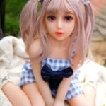 Sæt sílikon kynlífsdúkka, raunsæ míní kynlífsdúkka fyrir fullorðna ánægju, lítil erótísk dúkka með raunverulegum eiginleikum fyrir nánar stundir, fullkomin fyrir næði félagsskap og kynferðislega ánægju, hönnuð fyrir raunverulegar upplifanir.